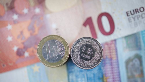 Schweizer Franken zeigt zum Euro Schwäche