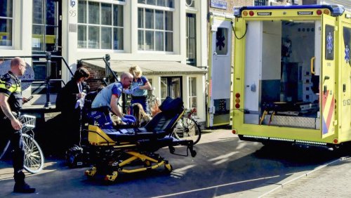 Le suspect arrêté: Une attaque au couteau à Amsterdam fait au moins cinq blessés