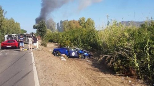 Heftiger Crash auf Sardinien: Crash zwischen Ferrari und Wohnmobil – zwei Schweizer tot