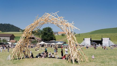 Kleine Festivals, grosse Vibes: Geheimtipps für deinen Festival-Sommer