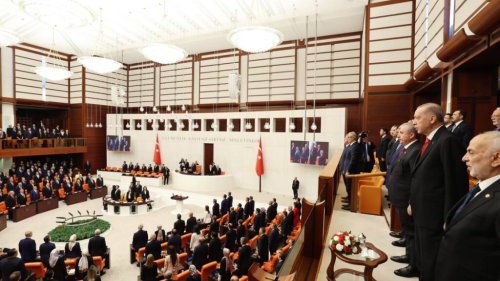 Nach Wahlen im Mai: Neues Parlament in der Türkei zusammengetreten