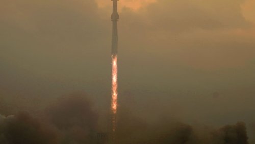 Les chercheurs ont été surpris: Une fusée SpaceX a troué la haute atmosphère lors de son explosion