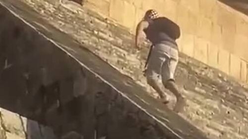 Ihm droht saftige Busse: Deutscher klettert auf Maya-Pyramide in Mexiko