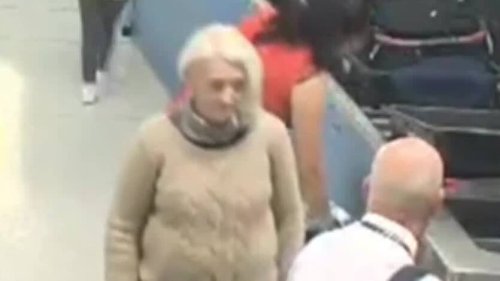 Am Flughafen in New York: Überwachungsvideos enthüllen dreisten Boarding-Versuch