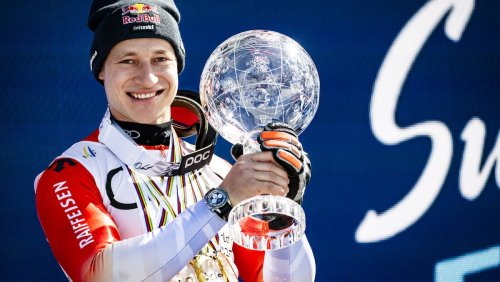 News und Storys zum Ski-Weltcup im Ticker: Odermatt erhält grosse Kristallkugel überreicht