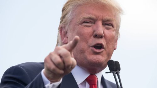 «Eléments inutiles»: Trump va démanteler des médias publics américains de l'étranger
