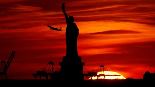 Une politique trop hostile: Trump fait fuir les touristes, une perte de 64 milliards prévue