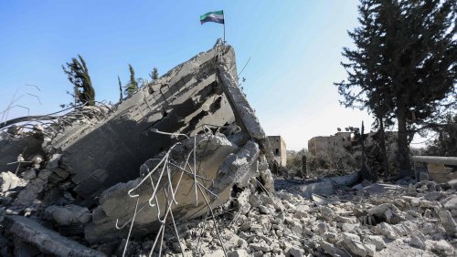L'armée israélienne frappe deux bases militaires en Syrie