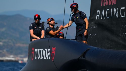 Même les membres de l'équipe sont sous le choc: Ce qui se cache vraiment derrière l'abandon d'Alinghi
