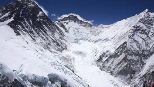 Tragödie am Lhotse: Zwei Bergsteiger sterben auf vierthöchstem Berg der Welt