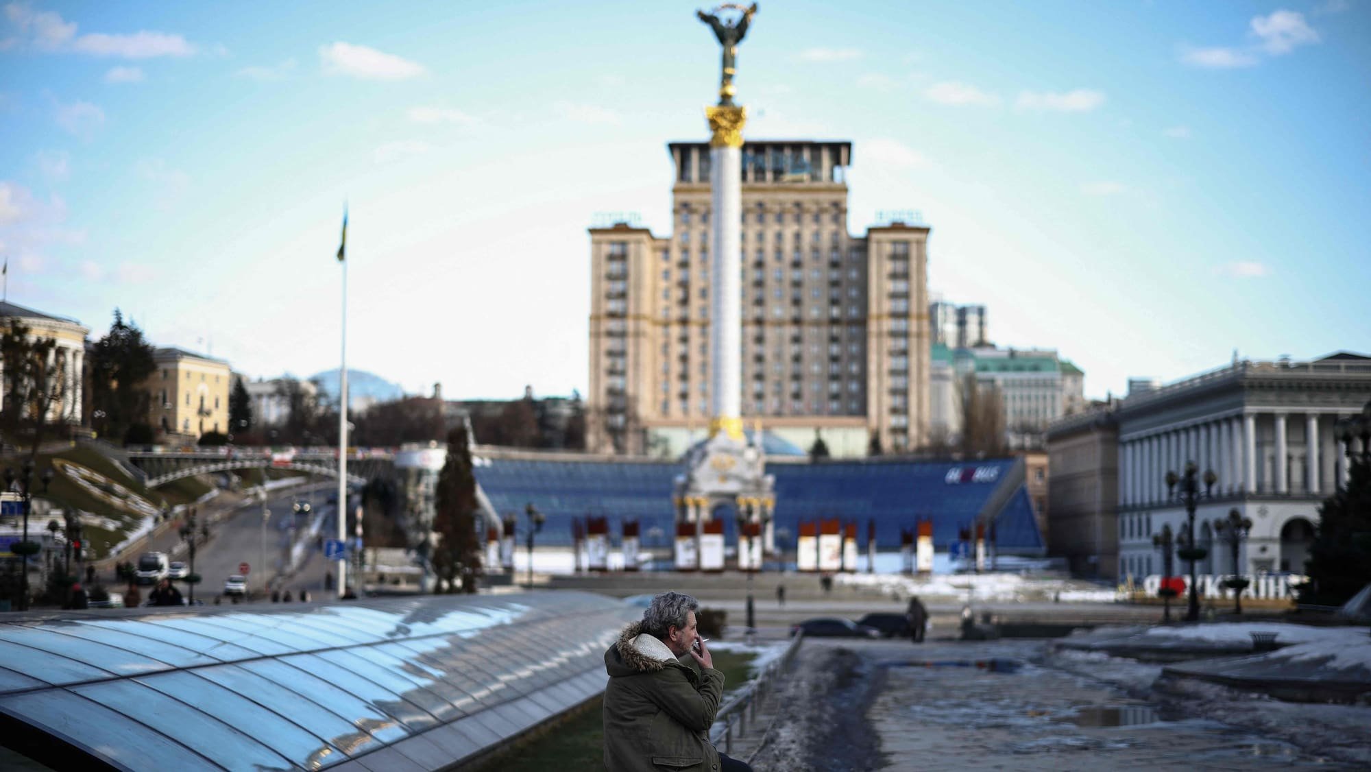 La Russie lance une rare attaque aérienne sur Kiev de jour