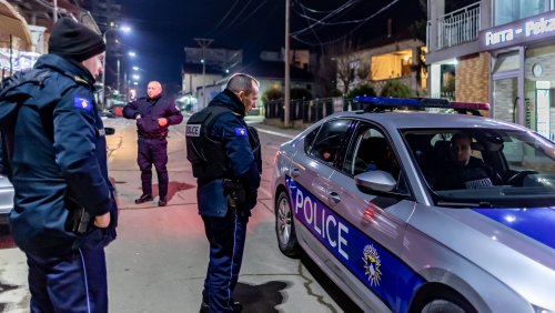 Polizist schiesst auf Serben im Kosovo
