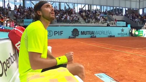 Kuriose Szene in Madrid: Tennis-Star Tsitsipas gewinnt und merkt es nicht