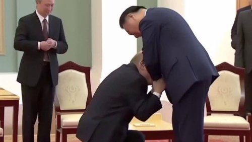 Fausse image virale: La soi-disant génuflexion de Poutine devant Xi Jinping fait le buzz