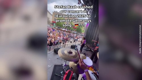 Auf dem Barfüsseplatz: Stefan Raab crasht ESC-Konzert