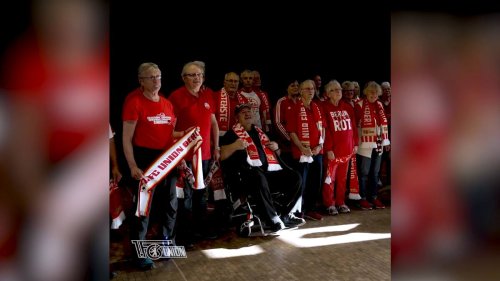 Union Berlin in Ekstase: Oldie-Fans singen Champions-League-Hymne