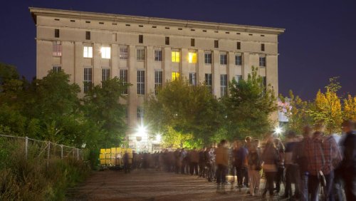 Forscher lüften Geheimnis – Schweizer Türsteher schätzt ein: So kommst du ins Berghain