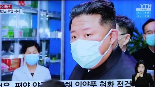 Alerte en Corée du Nord: Pour lutter contre le Covid, Kim Jong-un recommande des gargarismes salés