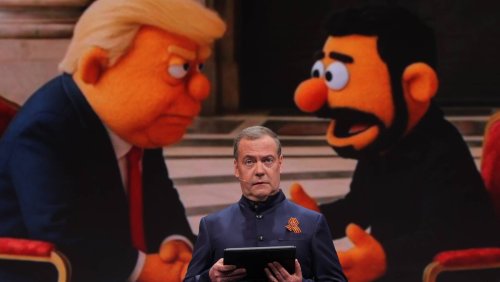 Derrière le show de Medvedev: Ces marionnettes de Poutine lui permettent d'humilier l'Occident