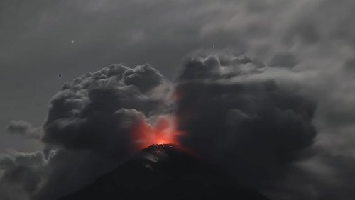 Alerte maximale en Indonésie!: Nouvelle éruption du volcan Lewotobi Laki-Laki