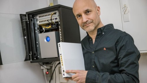 Schaffhauser Michael Schmid muss Internet mit lahmer Verbindung nutzen – wegen Zoff zwischen Swisscom und WEKO: Er zahlt für Glasfaser – kriegt aber nur lahmes Netz