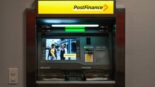 Aus Angst vor Trump-Sanktionen: Postfinance kündigt Ausland-Schweizern das Konto