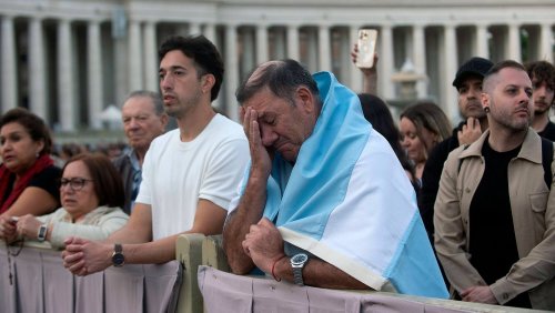 Tod des Papstes: Römische Hoteliers zocken Katholiken ab
