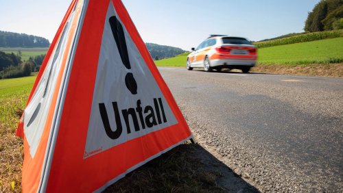 E-Bike-Fahrer nach Unfall mit Traktor verstorben
