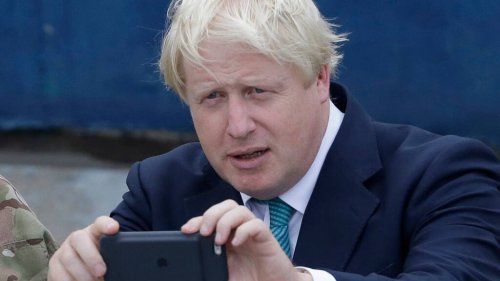 Zoff um Whatsapp-Nachrichten: Johnson erhöht Druck auf Regierung in London