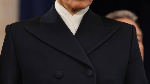 Aux abonnés absents: Pourquoi Melania Trump fuit la Maison Blanche et son mari?