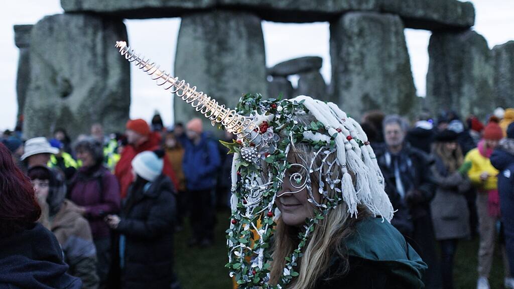 Fête païenne: Des milliers de druides célèbrent le solstice d’hiver à Stonehenge