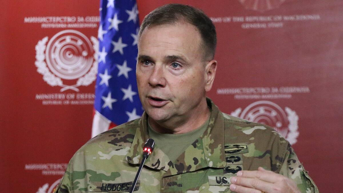 Un ex-commandant américain prévient: «La Suisse aussi doit se préparer à la guerre!»