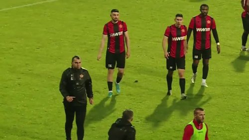 VAR-Drama nach Phantom-Foul: Team verlässt geschlossen das Feld