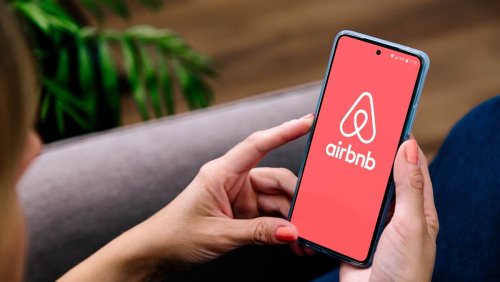 En finir avec la «pagaille généralisée»: Le gouvernement espagnol demande à Airbnb de retirer 65'000 annonces illégales