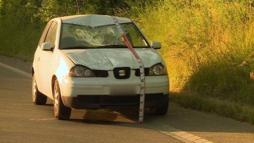 Schwerer Unfall in Unterstammheim ZH: Velofahrerin nach Kollision mit Auto schwer verletzt