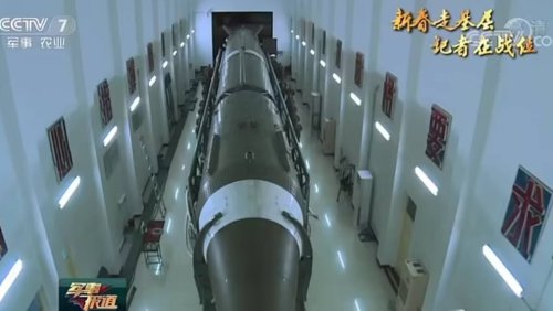 100 mètres sous terre: La Chine se prépare secrètement à la Troisième Guerre mondiale dans sa Grande Muraille nucléaire