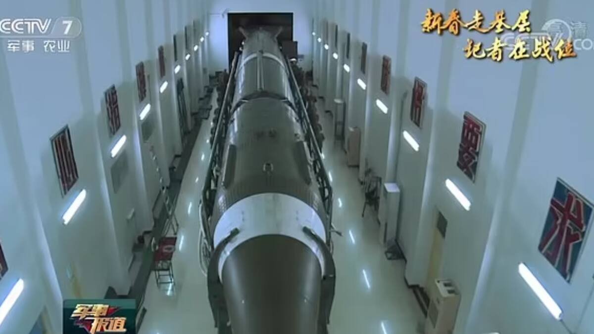 100 mètres sous terre: La Chine se prépare secrètement à la Troisième Guerre mondiale dans sa Grande Muraille nucléaire