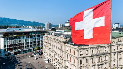 Reiche Amis bringen wegen Trump ihre Milliarden zu uns in Sicherheit – Experte erklärt: «Die Schweizer können Banking»