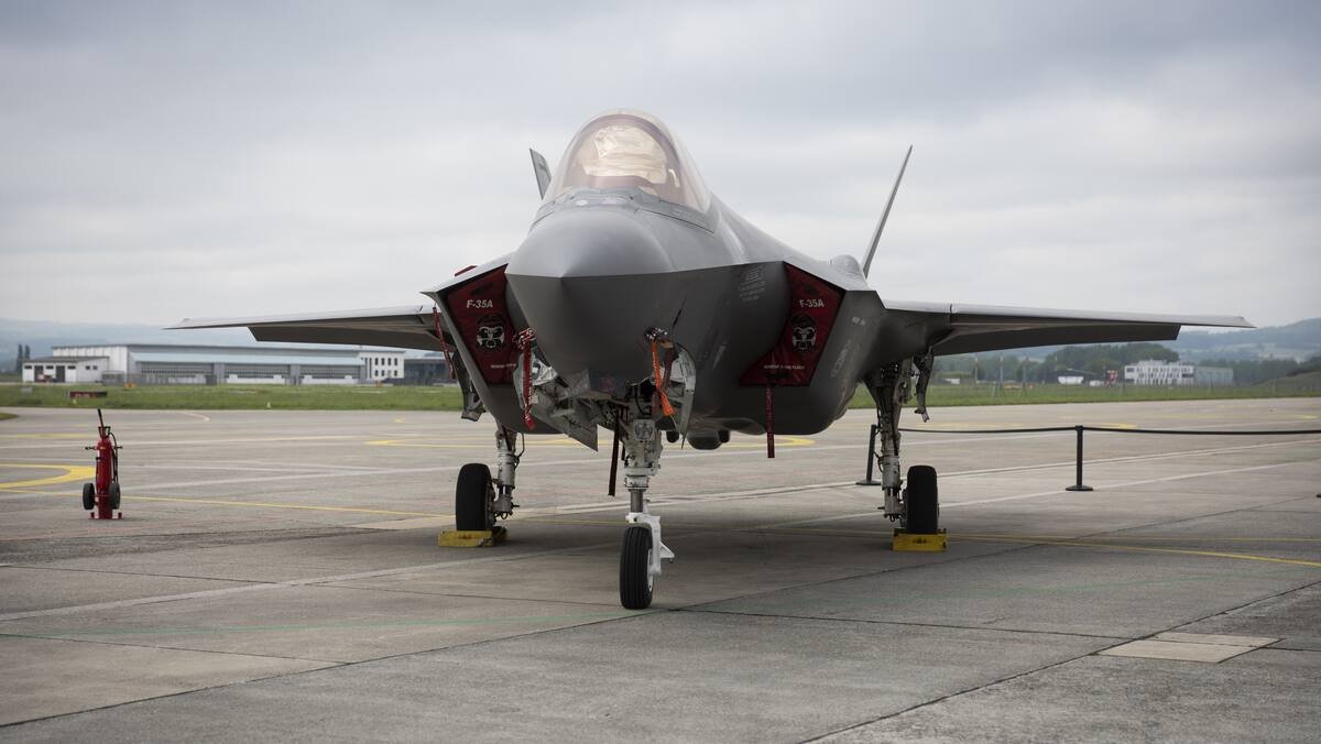 Tensions grandissantes: Le Canada réfléchit à annuler sa commande de F-35 américains