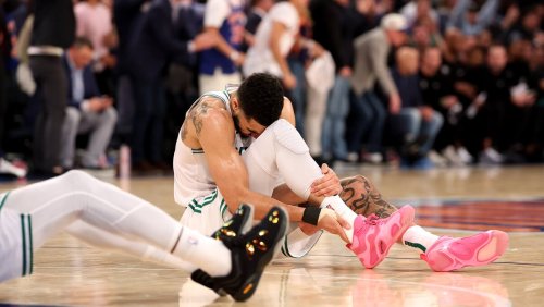 Tatum gravement blessé: Boston au bord du gouffre face à New York