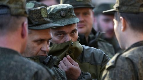 Während Kommandeure im Warmen sitzen: Putin-Soldat schimpft über «idiotische» Befehle