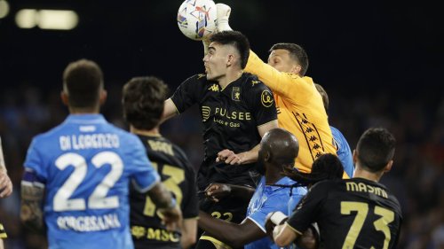 Napoli – Genua 2:2: Schweizer Torwart gibt sein Debüt gegen die Tabellenführer