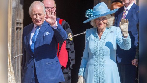 Mit Prinz Andrew, ohne Kate und William: König Charles und Camilla gut gelaunt beim Ostergottesdienst