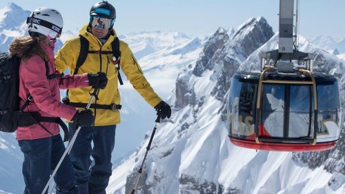Grosse Umfrage zum Saisonabschluss in der Schweiz: In diesen Schweizer Destinationen kannst du an Ostern noch Ski fahren