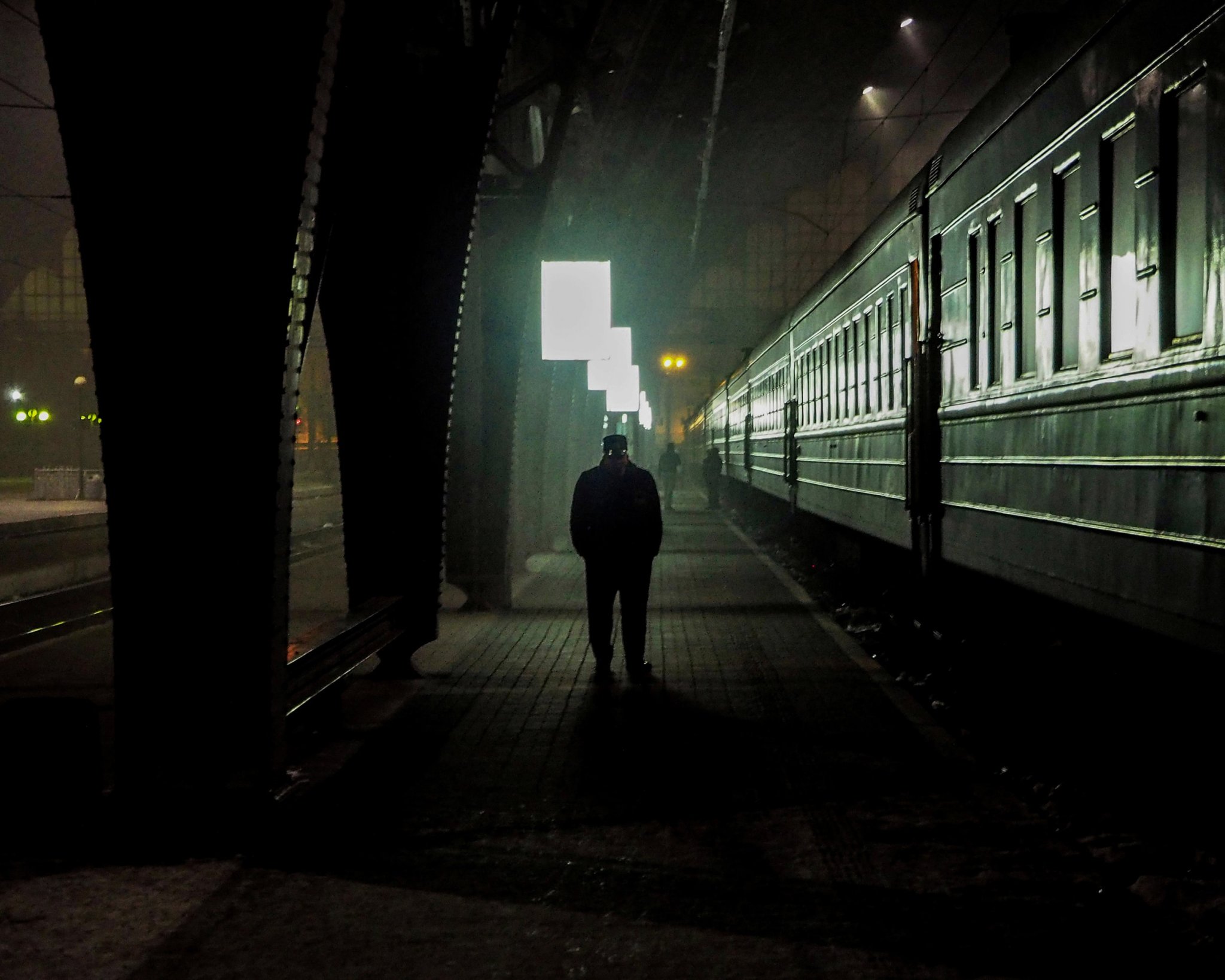 Le train ukrainien, dans la pénombre