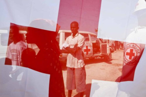 Red Cross and Photography: Linked Fates