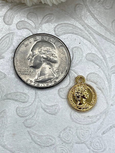 pandora queen charm
