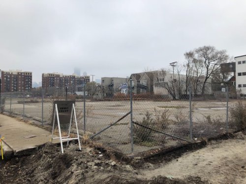 What Should Be Built On Pilsen’s Largest Vacant Lot? Neighbors Can Weigh In At Community Meeting