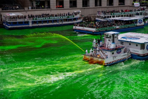 st patricks day turn water green