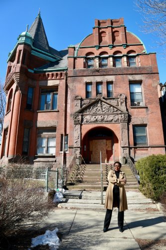Bronzeville’s Obsidian Collection Faces The Public As It Pushes To Turn Palmer Mansion Into Its New Home